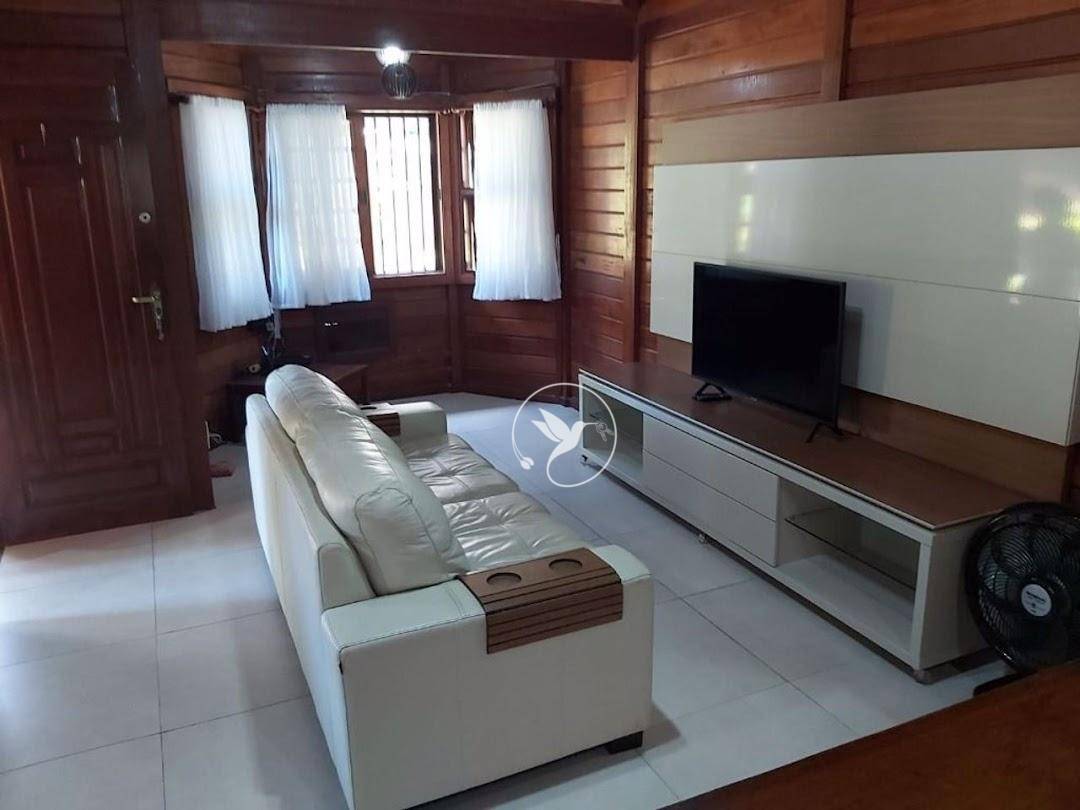 Casa à venda com 2 quartos, 120m² - Foto 5