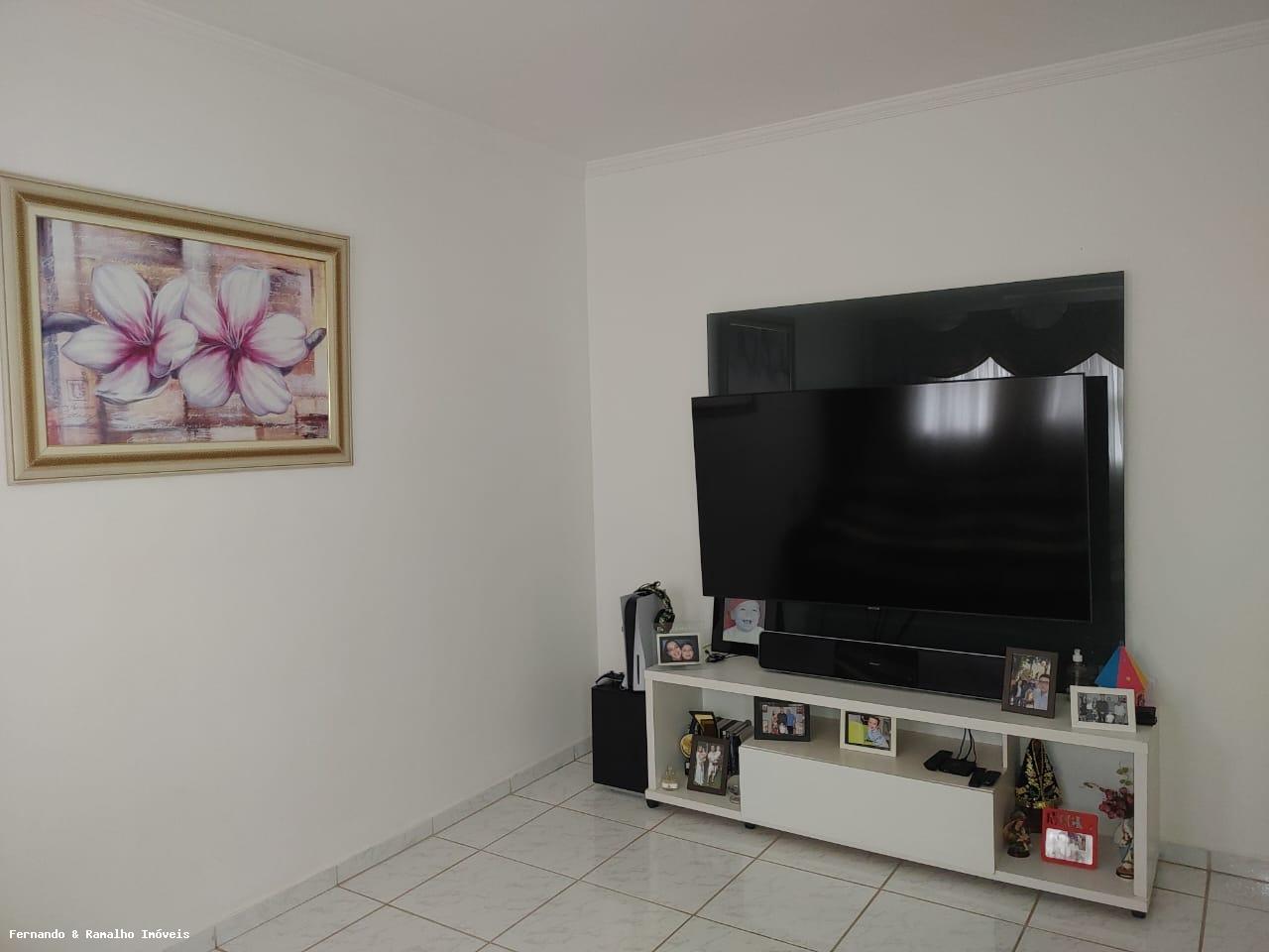 Casa à venda com 3 quartos, 280m² - Foto 5