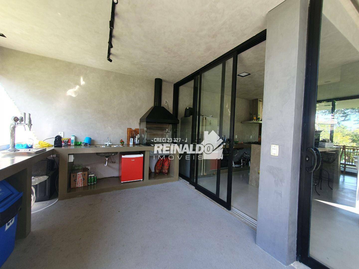 Casa de Condomínio à venda com 3 quartos, 360m² - Foto 21