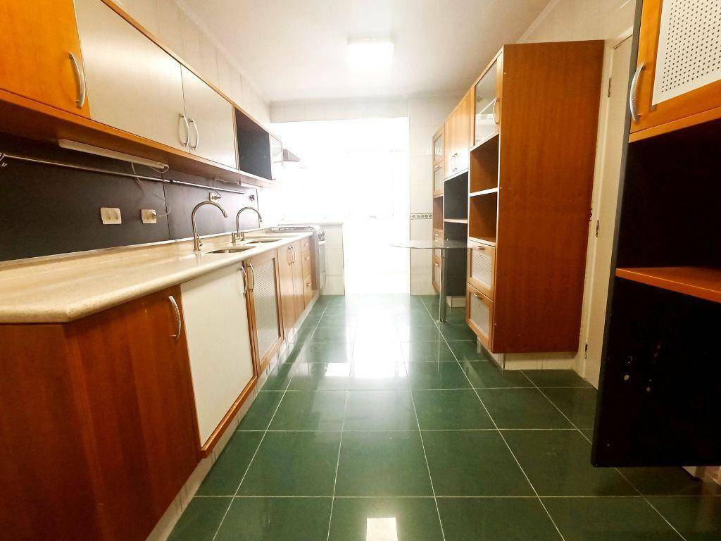 Apartamento à venda com 3 quartos, 130m² - Foto 7