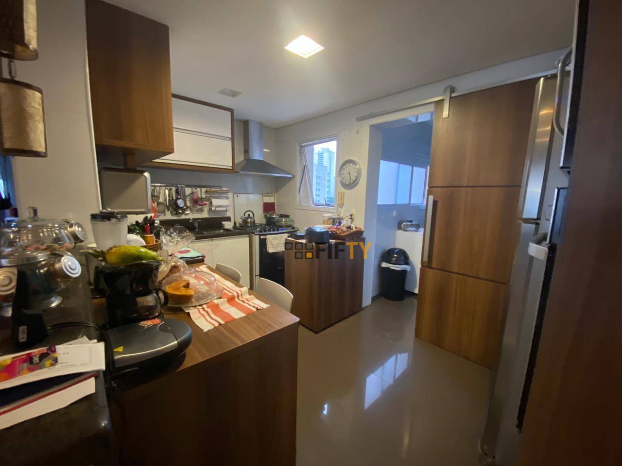 Apartamento à venda com 4 quartos, 124m² - Foto 7