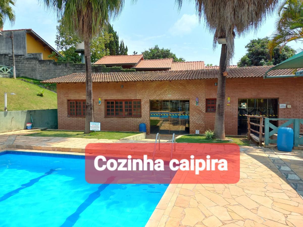 Fazenda à venda com 7 quartos, 600m² - Foto 1