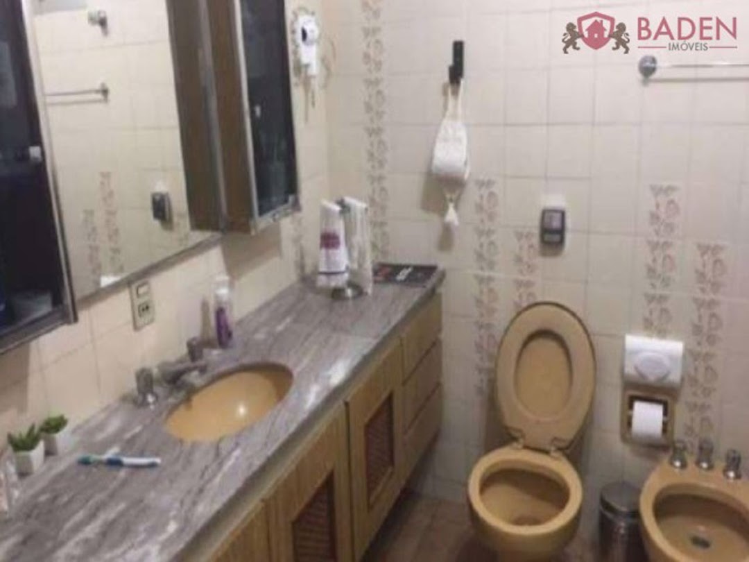 Apartamento à venda com 3 quartos, 143m² - Foto 9