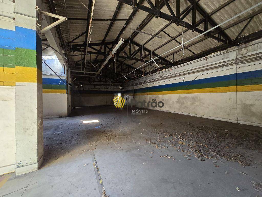 Depósito-Galpão-Armazém para alugar, 1750m² - Foto 6