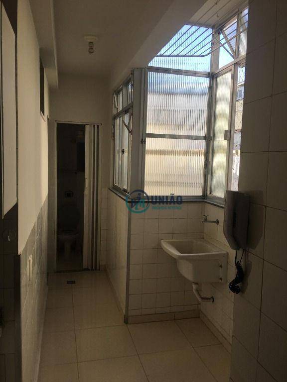 Apartamento à venda com 2 quartos, 62m² - Foto 19