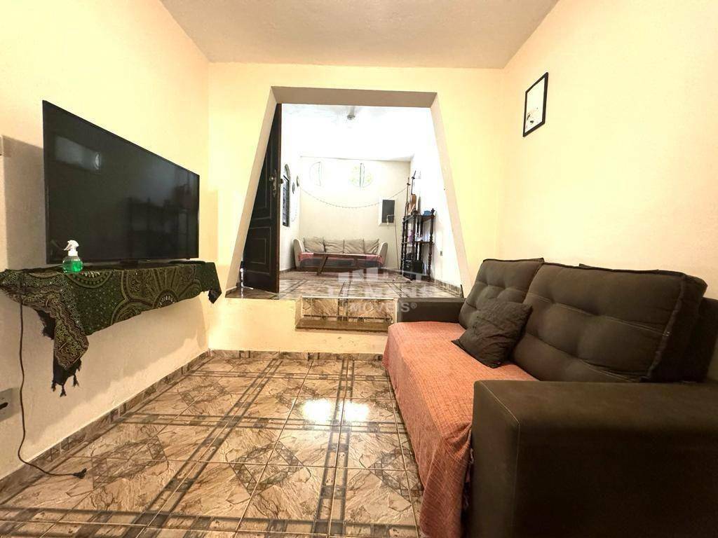 Casa à venda com 3 quartos, 140m² - Foto 4