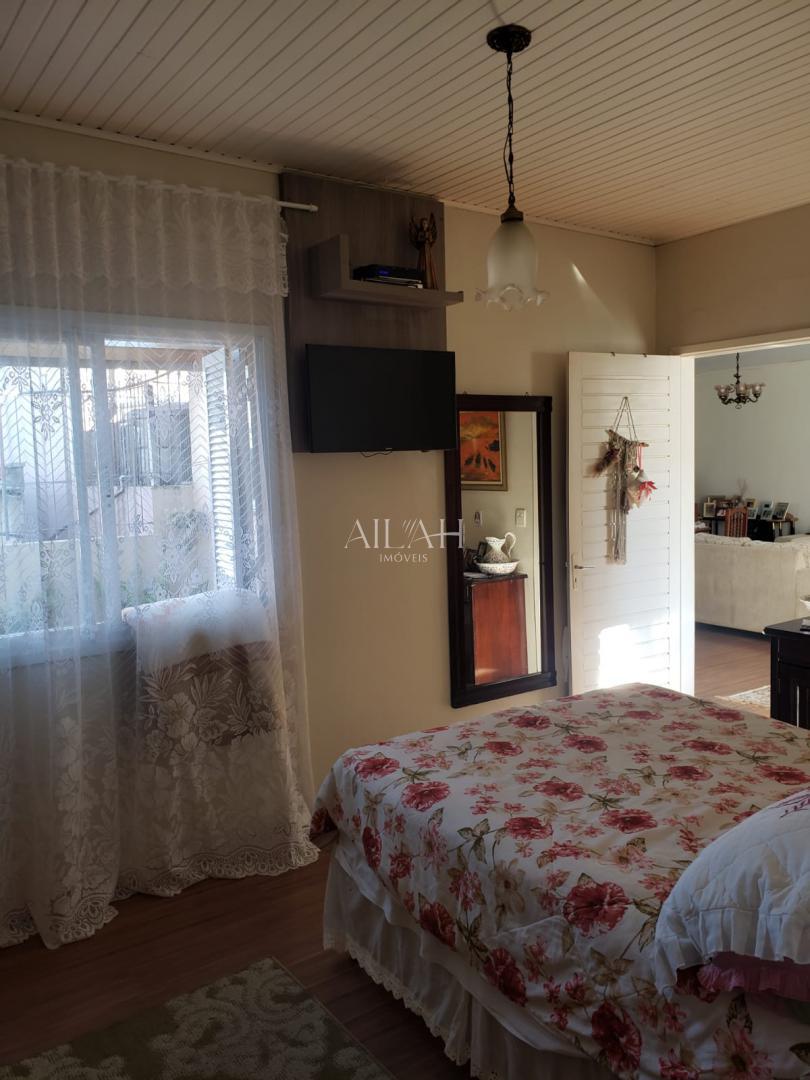 Casa à venda com 4 quartos, 375m² - Foto 4