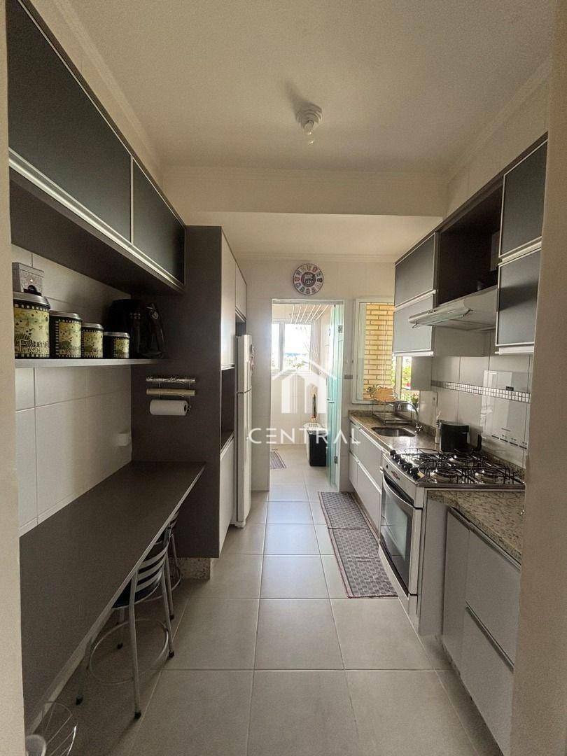 Apartamento à venda com 3 quartos, 82m² - Foto 7