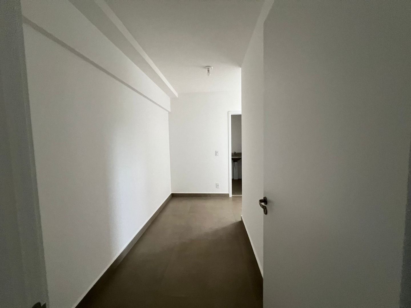 Apartamento à venda com 4 quartos, 198m² - Foto 17