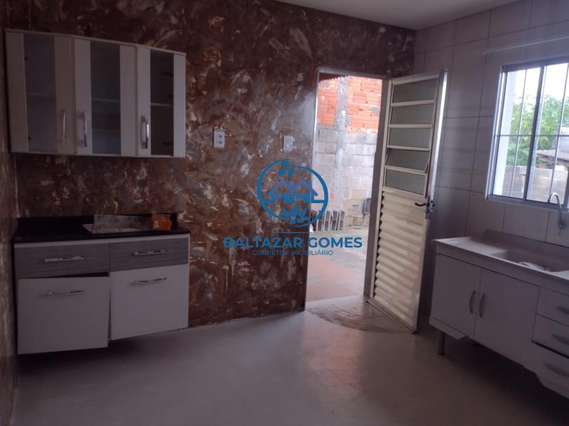 Casa à venda com 2 quartos, 300m² - Foto 10