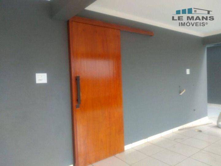 Casa à venda com 3 quartos, 217m² - Foto 20