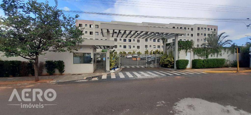 Apartamento à venda com 2 quartos, 45m² - Foto 1