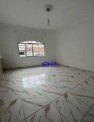 Sobrado à venda com 3 quartos, 130m² - Foto 1