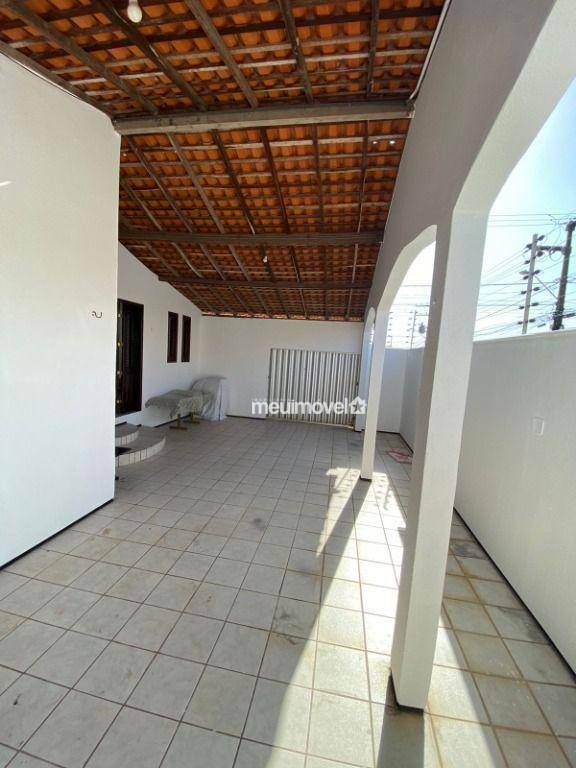 Casa à venda com 3 quartos, 170m² - Foto 3