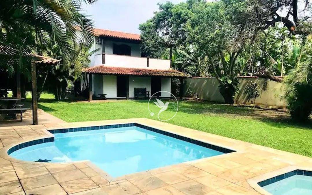 Casa à venda com 4 quartos, 370m² - Foto 2