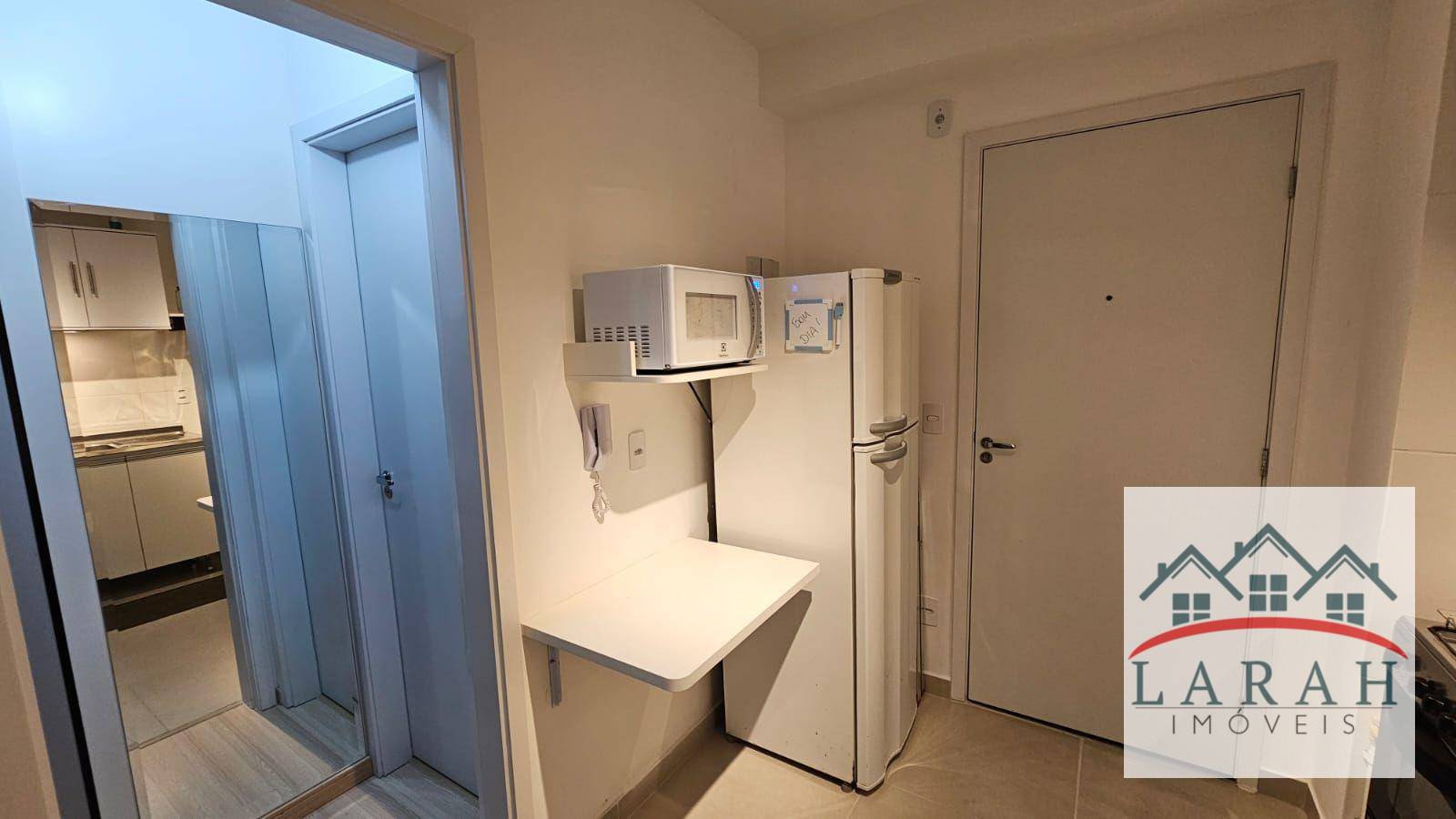 Apartamento para alugar com 2 quartos, 25m² - Foto 7