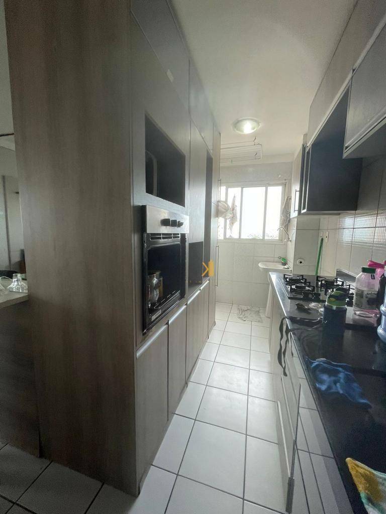 Apartamento à venda com 3 quartos, 47m² - Foto 3