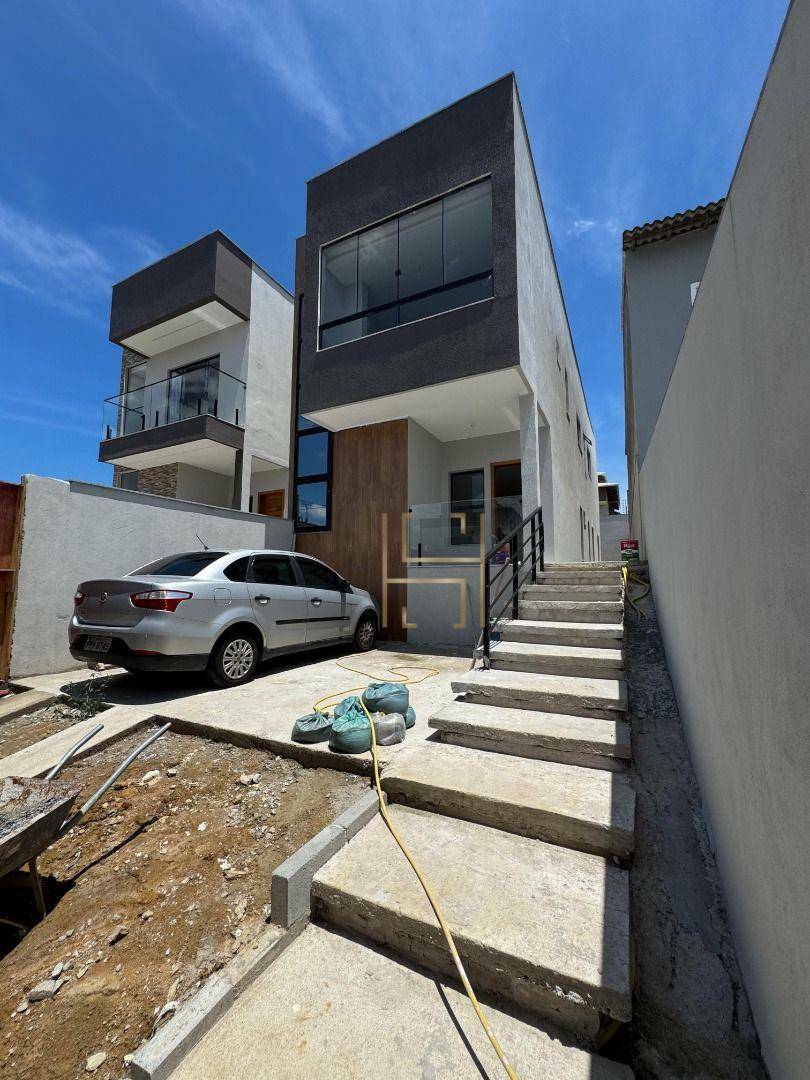 Casa à venda com 4 quartos, 193m² - Foto 1