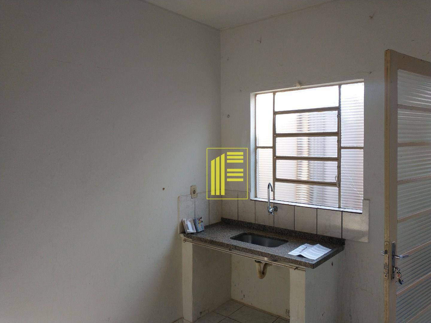 Casa para alugar com 1 quarto, 45m² - Foto 5