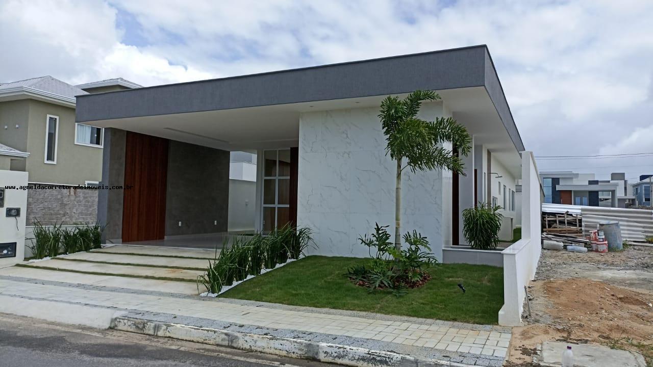 Casa de Condomínio à venda com 3 quartos, 180m² - Foto 2