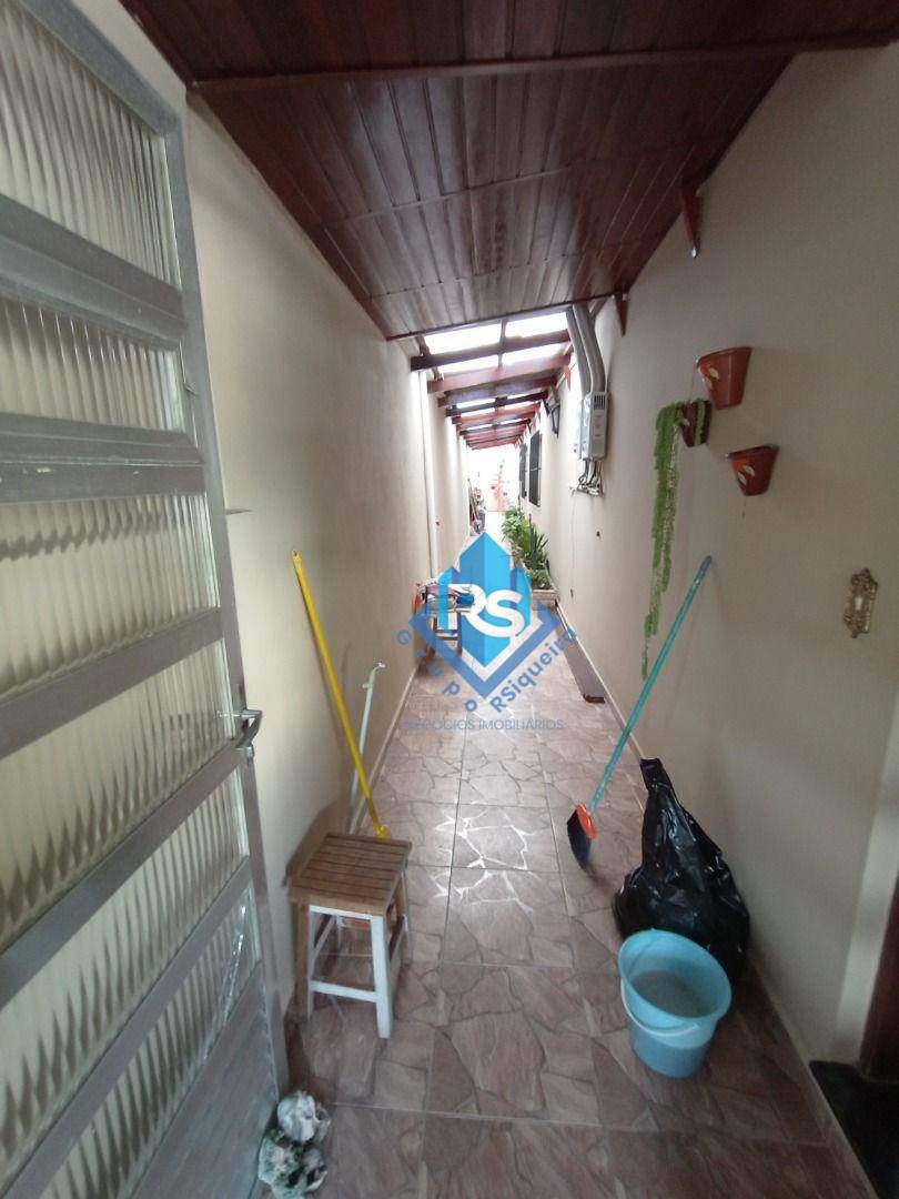 Sobrado à venda com 3 quartos, 286m² - Foto 3