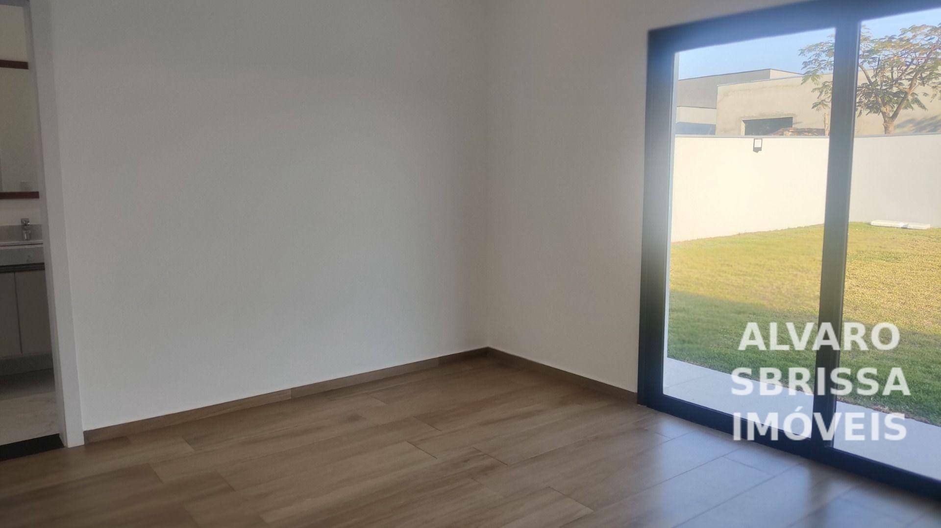 Casa à venda com 4 quartos, 330m² - Foto 13