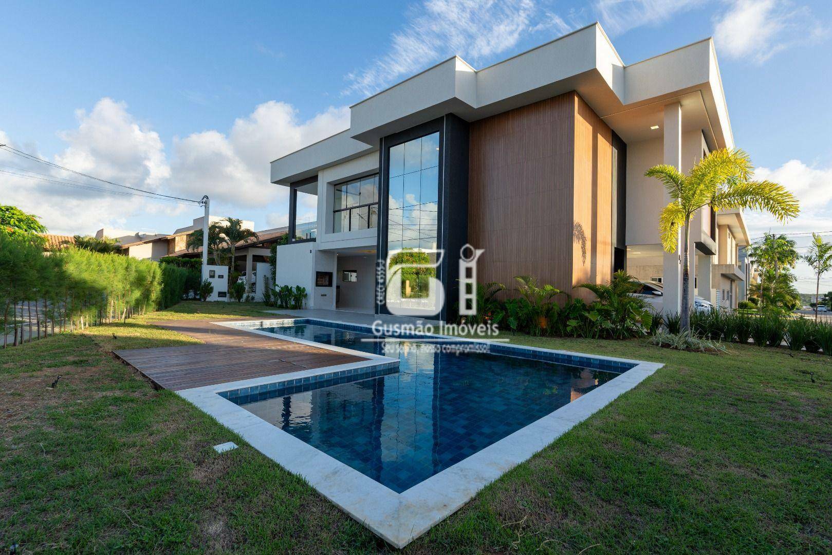 Casa de Condomínio à venda com 3 quartos, 320m² - Foto 1