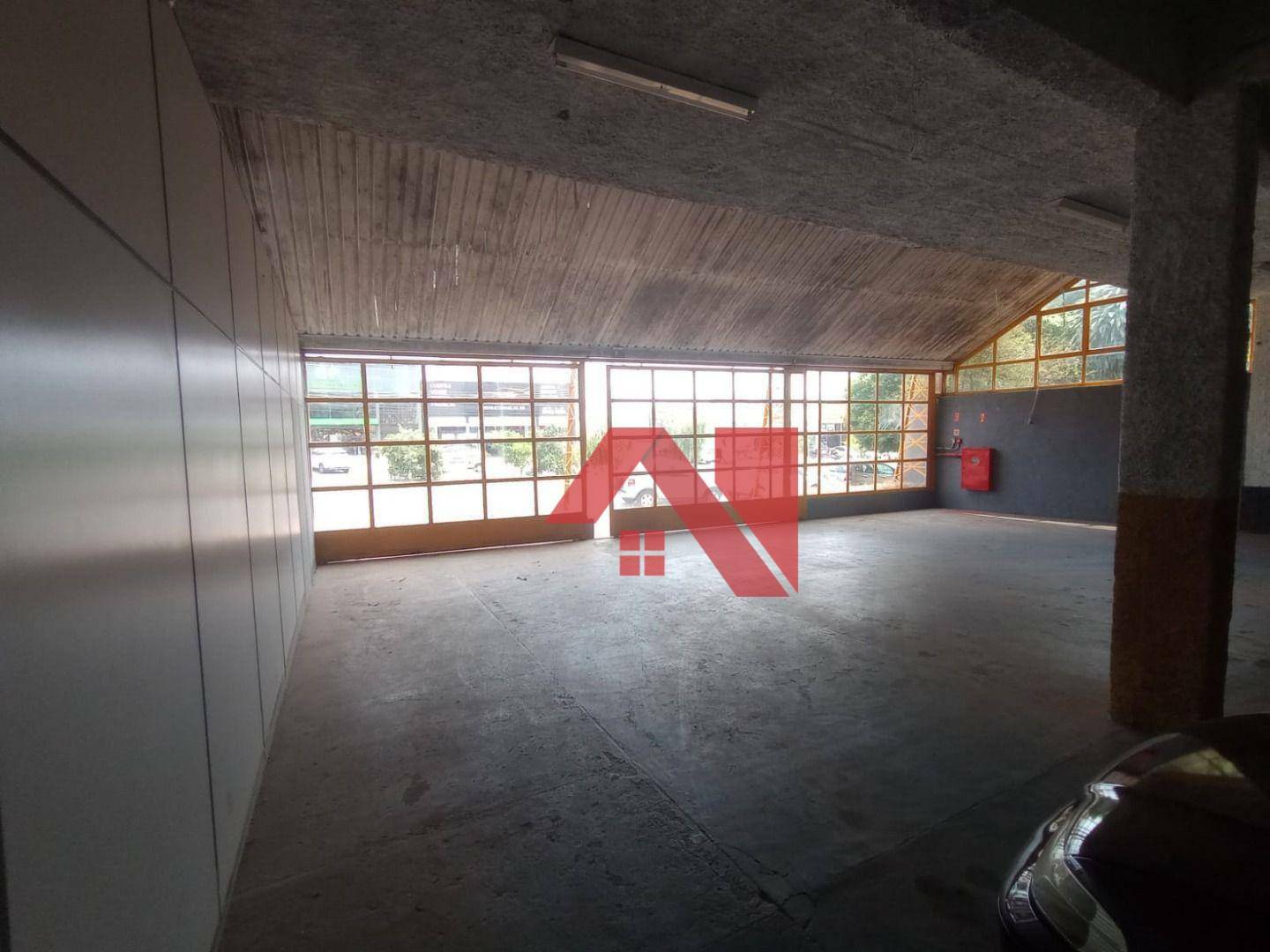 Depósito-Galpão-Armazém para alugar, 300m² - Foto 5