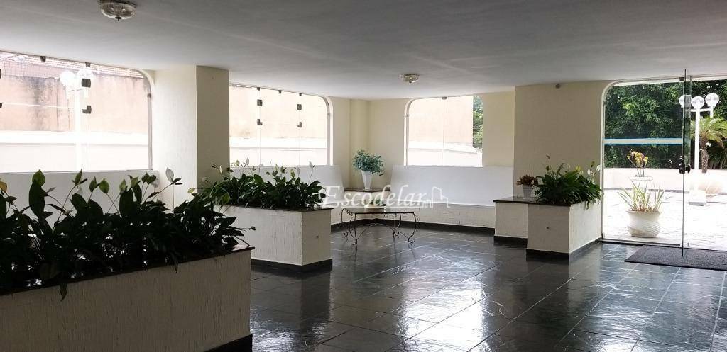 Apartamento à venda com 2 quartos, 62m² - Foto 12