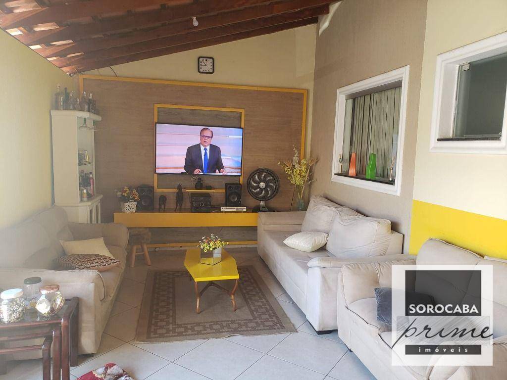 Sobrado à venda com 3 quartos, 200m² - Foto 1