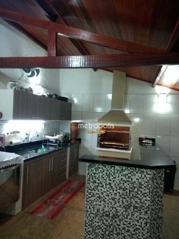 Sobrado à venda com 3 quartos, 300m² - Foto 4