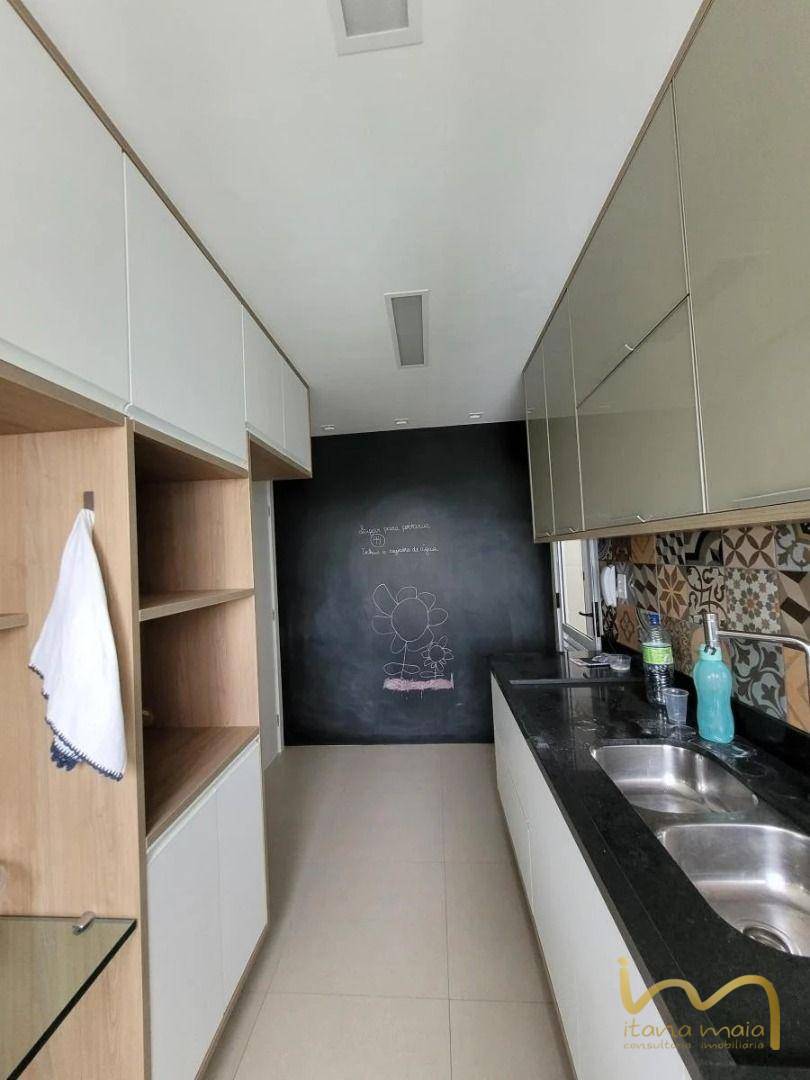 Apartamento à venda com 3 quartos, 116m² - Foto 9