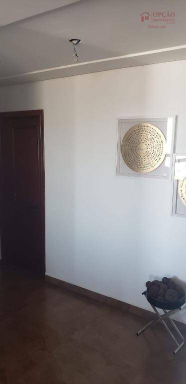 Apartamento à venda com 3 quartos, 250m² - Foto 8