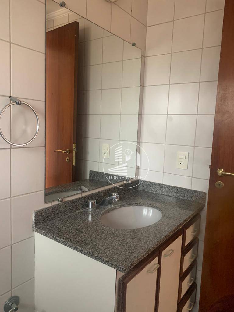 Apartamento à venda com 4 quartos, 188m² - Foto 17