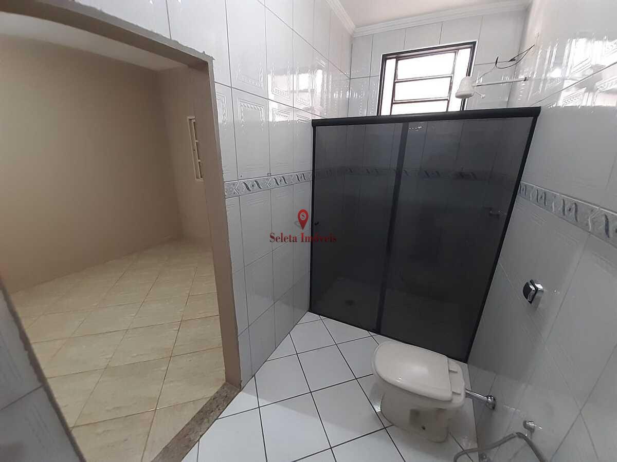 Casa à venda com 3 quartos, 300m² - Foto 12