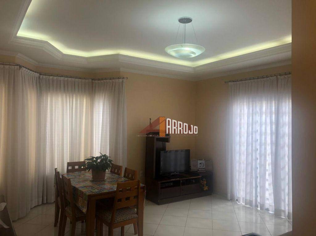 Sobrado à venda com 4 quartos, 132m² - Foto 1