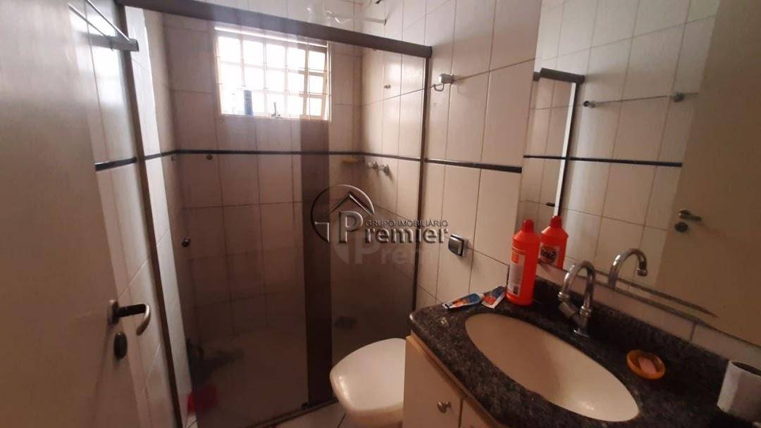 Casa à venda com 2 quartos, 170m² - Foto 17