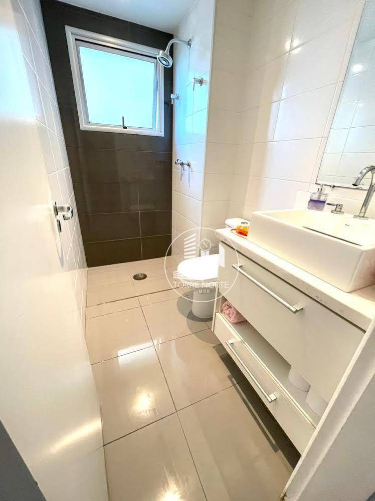 Apartamento à venda com 3 quartos, 176m² - Foto 24