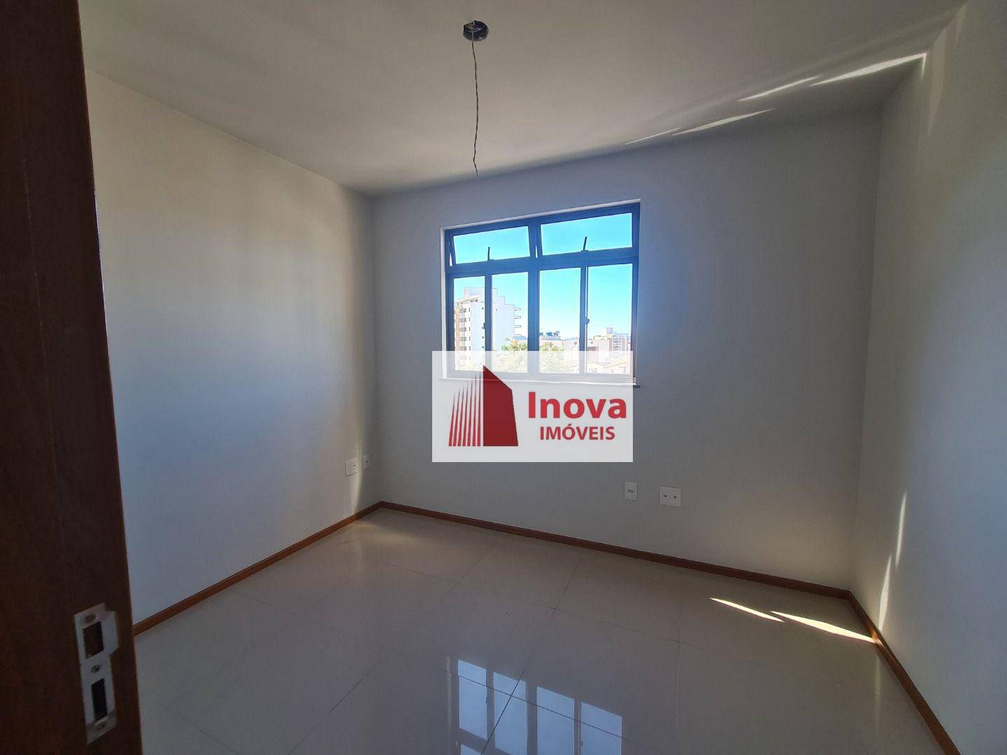 Apartamento à venda com 2 quartos, 82m² - Foto 10