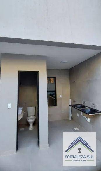 Casa à venda com 4 quartos, 177m² - Foto 5