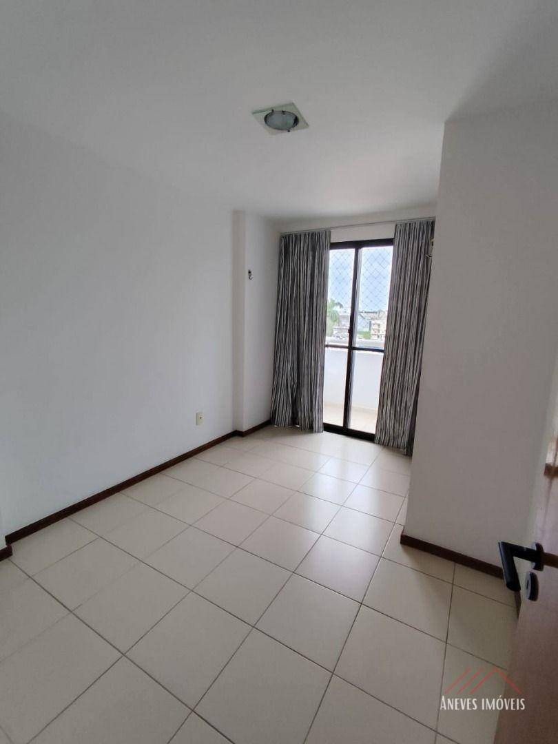 Apartamento à venda com 3 quartos, 90m² - Foto 3