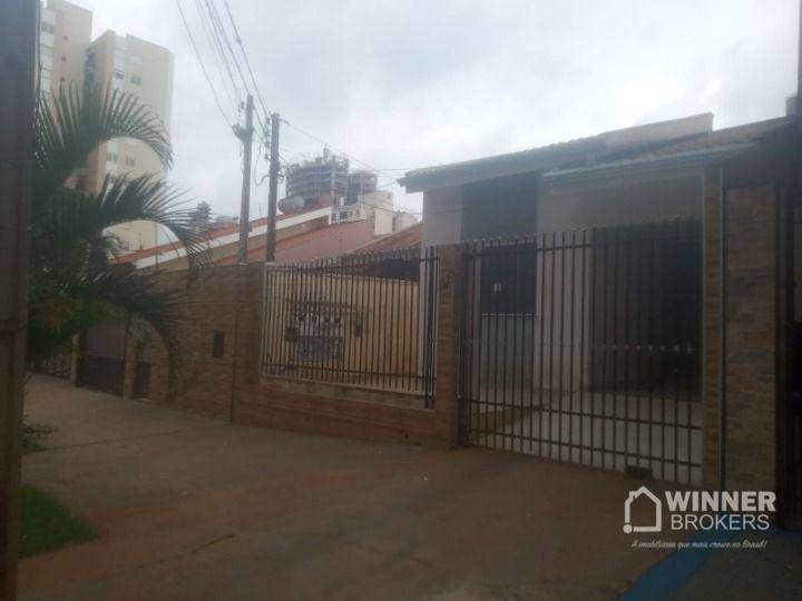 Casa à venda com 3 quartos, 140m² - Foto 1