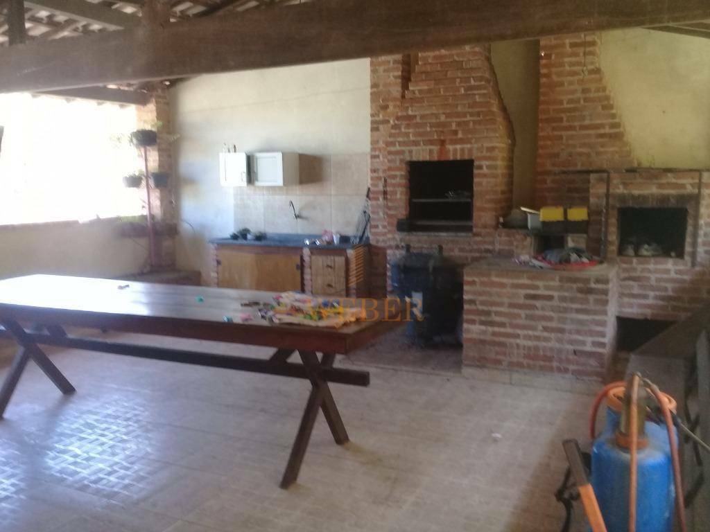 Casa à venda com 3 quartos, 300m² - Foto 14