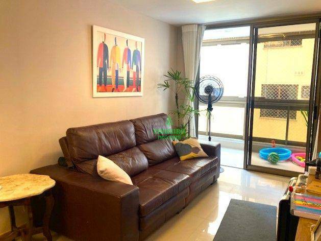 Apartamento à venda com 2 quartos, 76m² - Foto 4