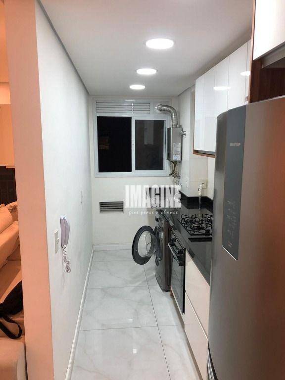 Apartamento à venda com 2 quartos, 55m² - Foto 2