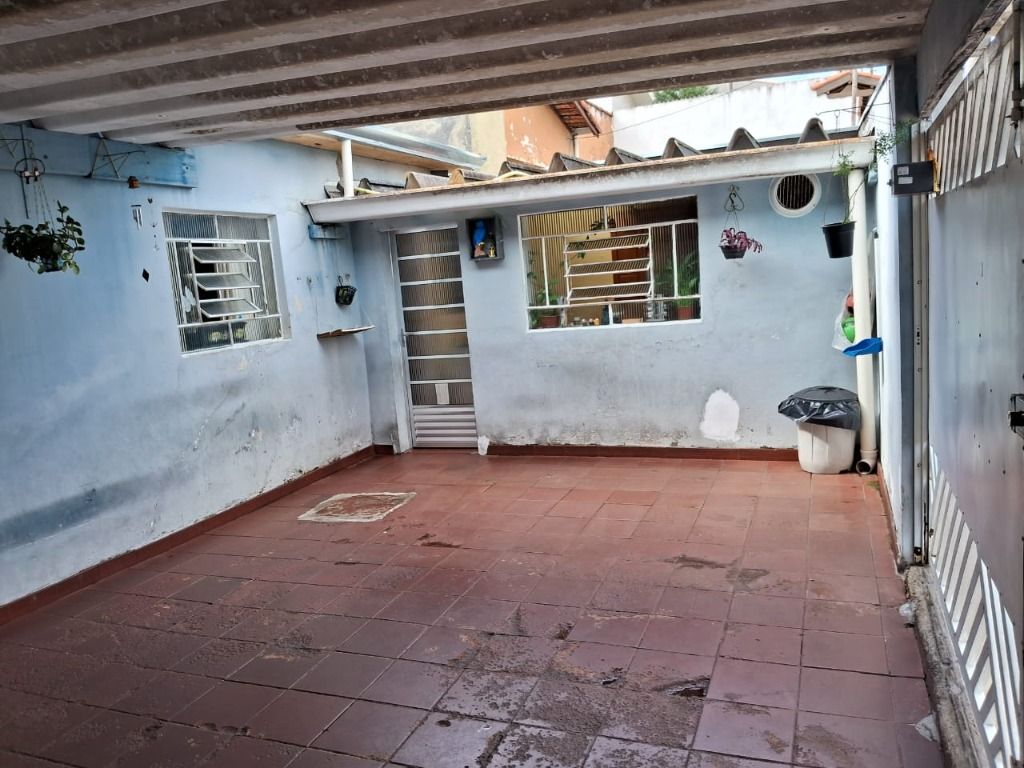 Casa à venda com 2 quartos, 70m² - Foto 12