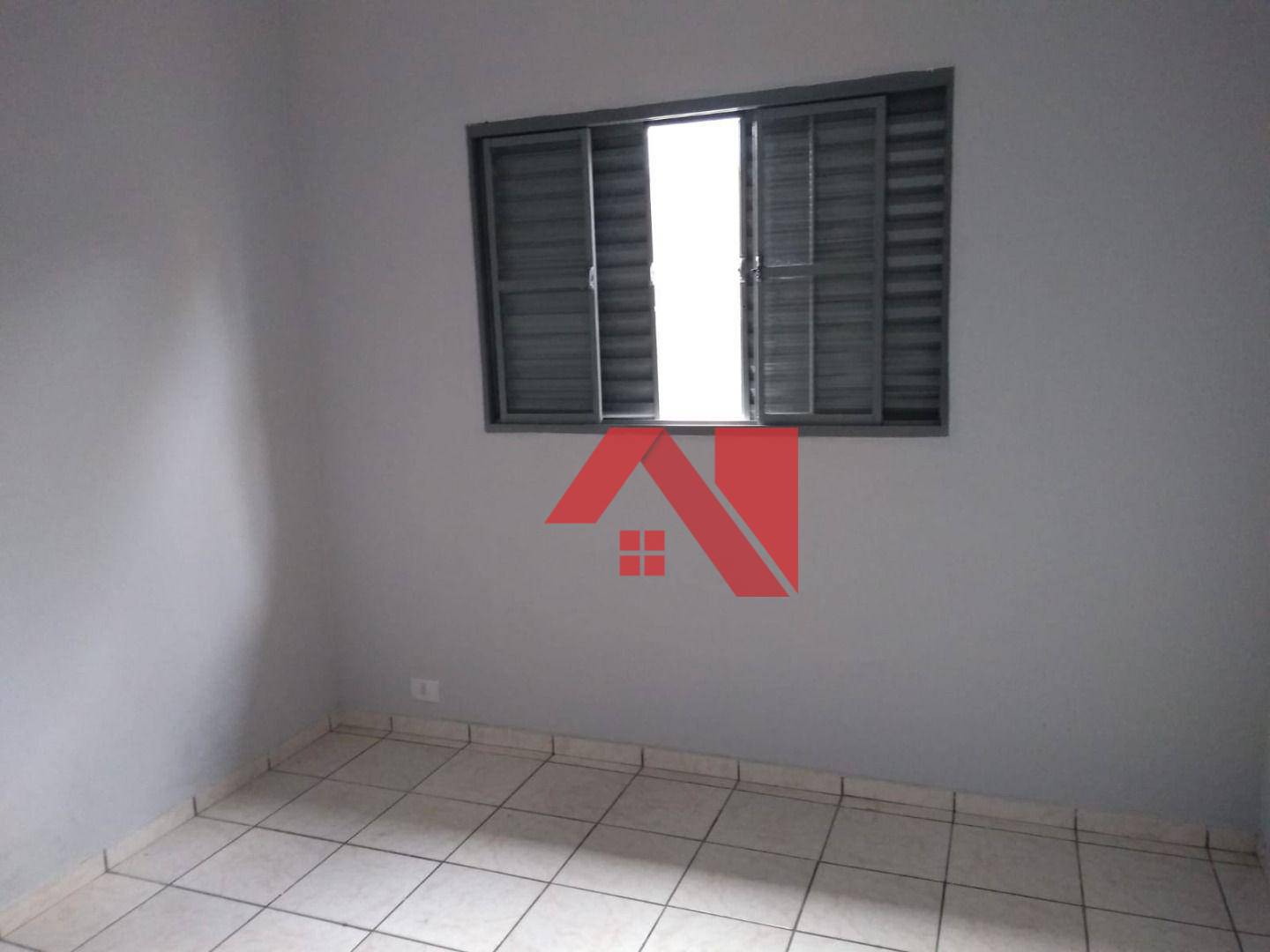 Casa à venda com 2 quartos, 80m² - Foto 12