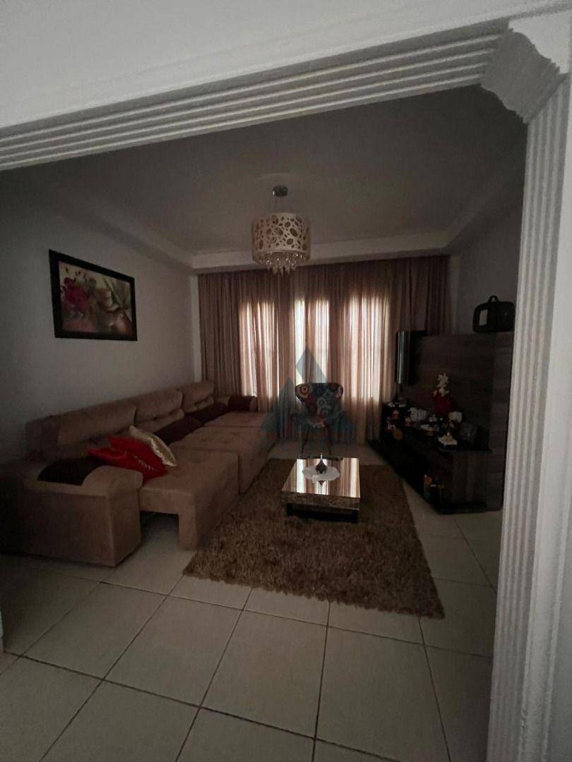 Casa, 3 quartos, 181 m² - Foto 4