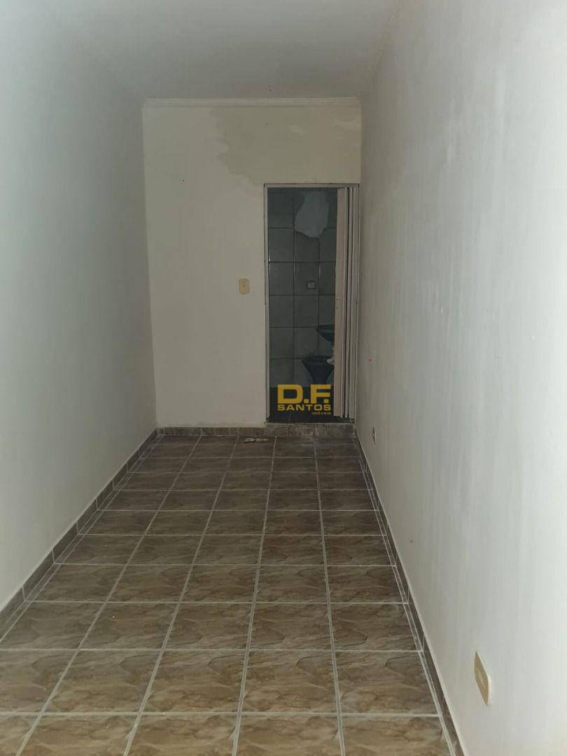 Casa à venda com 4 quartos, 300m² - Foto 1