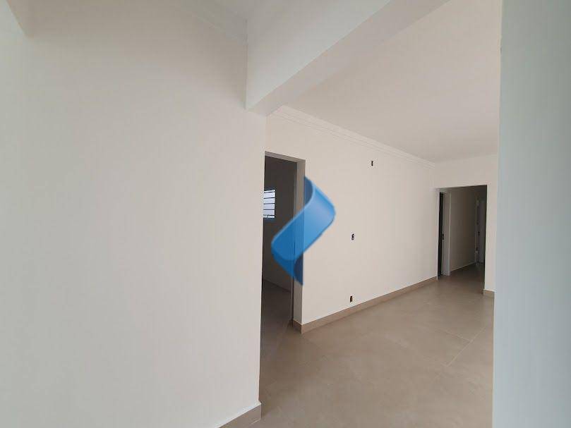 Casa à venda e aluguel com 3 quartos, 190m² - Foto 10